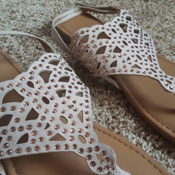 Traded 💖 Tan Rhinestone Sandals - Picture 3 of 6